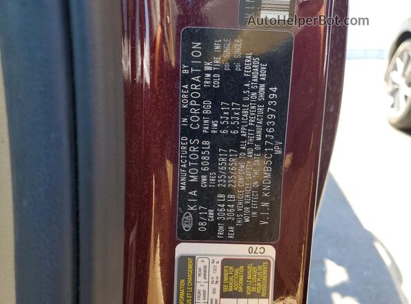 KNDMB5C17J6397394 2018 KIA SEDONA Burgundy Widok naklejki z numerem VIN