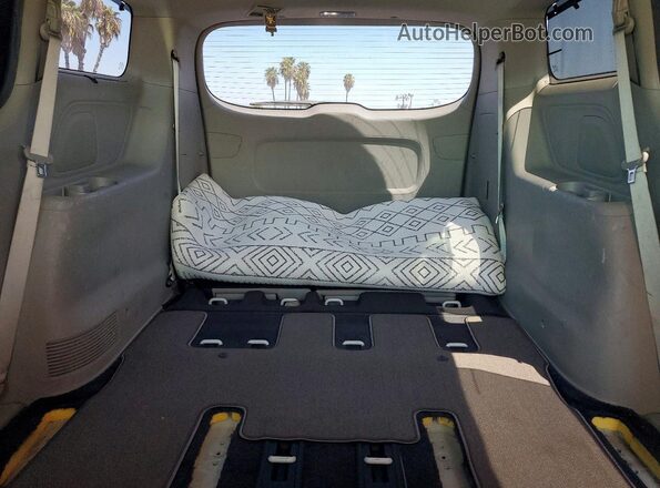 KNDMB5C17L6613585 2020 KIA SEDONA White Widok tylnych siedzeń