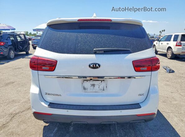 KNDMB5C17L6613585 2020 KIA SEDONA White Widok z tyłu