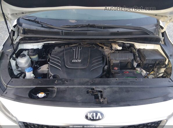 KNDMB5C18G6164200 2016 KIA SEDONA White Widok z tyłu