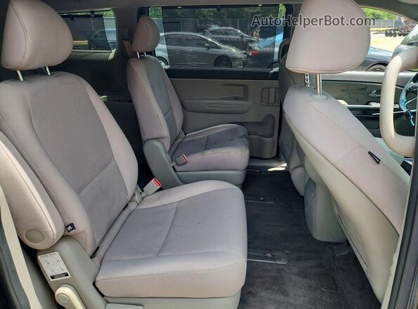 KNDMB5C18G6165346 2016 KIA SEDONA Gray უკანა სალონის ხედი