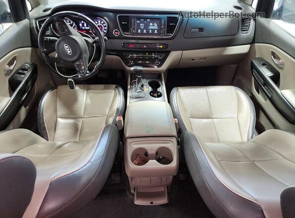 KNDMB5C18H6340101 2017 KIA SEDONA Gray Vista del salpicadero