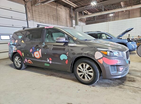 KNDMB5C18H6340101 2017 KIA SEDONA Gray Delantero derecho