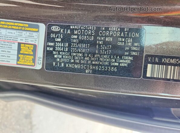 KNDMB5C19H6253386 2017 KIA SEDONA Charcoal VIN կոդի պիտակի տեսք