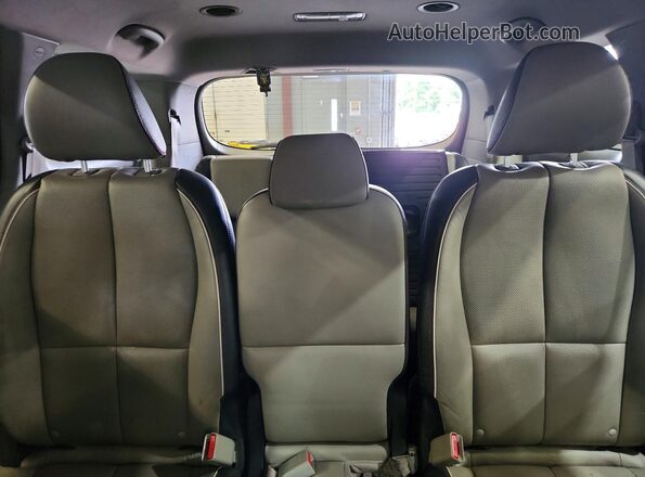 KNDMB5C19H6333335 2017 KIA SEDONA Maroon Вид підкапотного простору