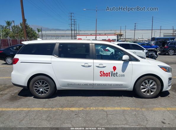 KNDMB5C19K6567434 2019 KIA SEDONA White Vista interior trasera