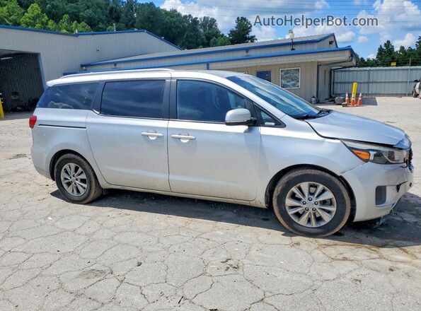 KNDMB5C1XG6094831 2016 KIA SEDONA Silver Передня права чверть