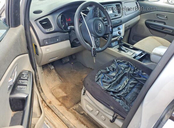 KNDMB5C1XG6094831 2016 KIA SEDONA Silver Вид панелі приладів