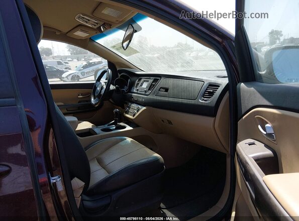 KNDMB5C1XG6210156 2016 KIA SEDONA Бордовый Вид салона спереди