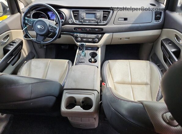 KNDMB5C1XH6245149 2017 KIA SEDONA White Вид панелі приладів