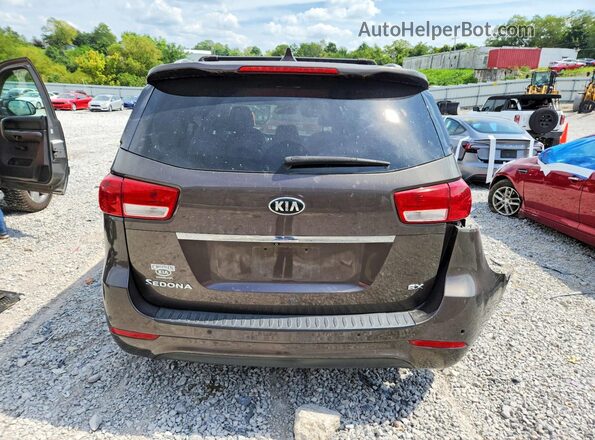 KNDMC5C11G6137501 2016 KIA SEDONA Brown Вид ззаду