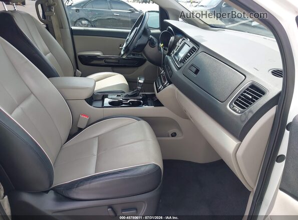 KNDMC5C11L6597607 2020 KIA SEDONA White Widok wnętrza z przodu