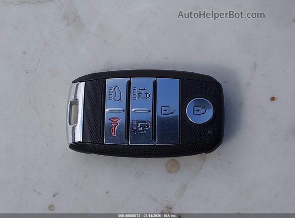 KNDMC5C13J6372280 2018 KIA SEDONA Белый Вид панели приборов