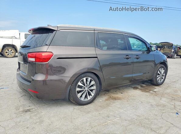 KNDMC5C16H6326470 2017 KIA SEDONA Brown Rear right