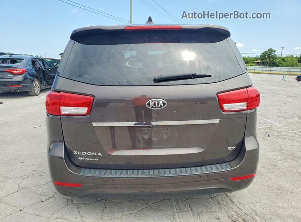 KNDMC5C16H6326470 2017 KIA SEDONA Brown Rear view