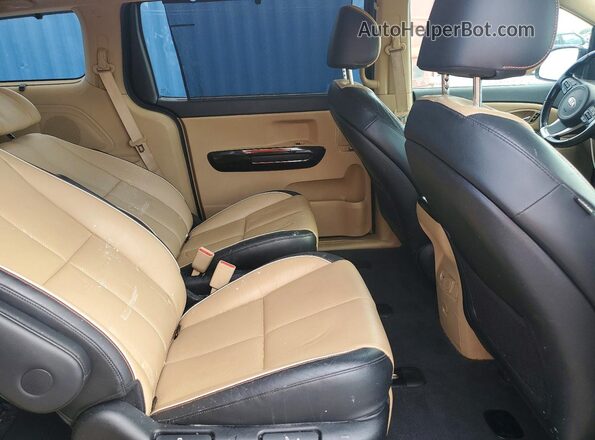KNDME5C11G6171450 2016 KIA SEDONA Black Вид задньої частини салону