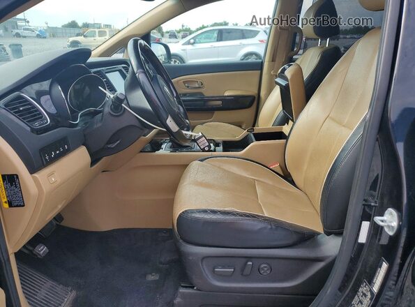 KNDME5C11G6171450 2016 KIA SEDONA Black Вид салону спереду
