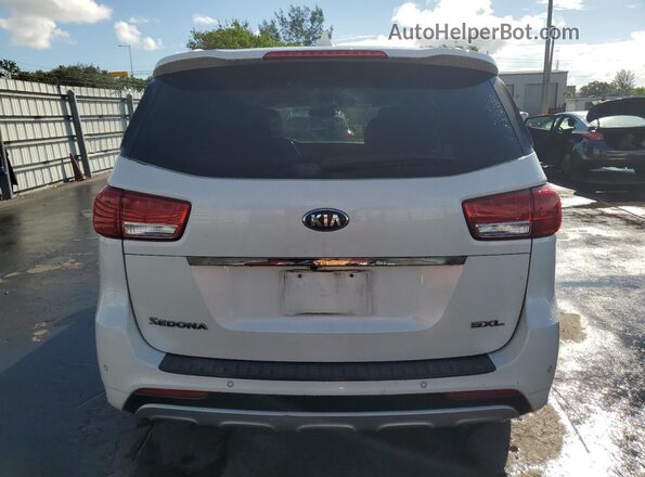 KNDME5C13H6282633 2017 KIA SEDONA White Widok z tyłu
