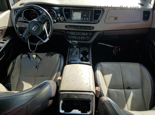 KNDME5C13H6282633 2017 KIA SEDONA White Widok deski rozdzielczej