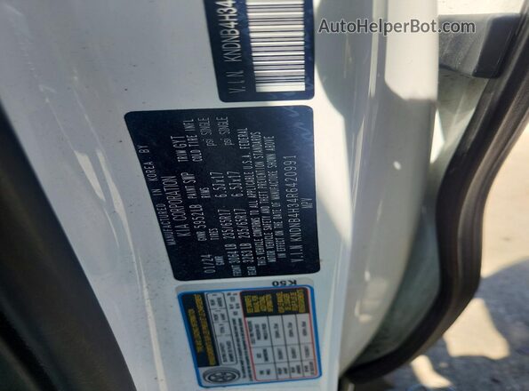 KNDNB4H34R6420991 2024 KIA CARNIVAL White Widok naklejki z numerem VIN