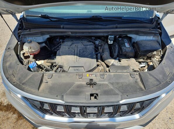 KNDNB4H37N6067656 2022 KIA CARNIVAL Silver Widok komory silnika