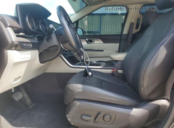 KNDNB4H37P6222774 2023 KIA CARNIVAL Black Вид салону спереду