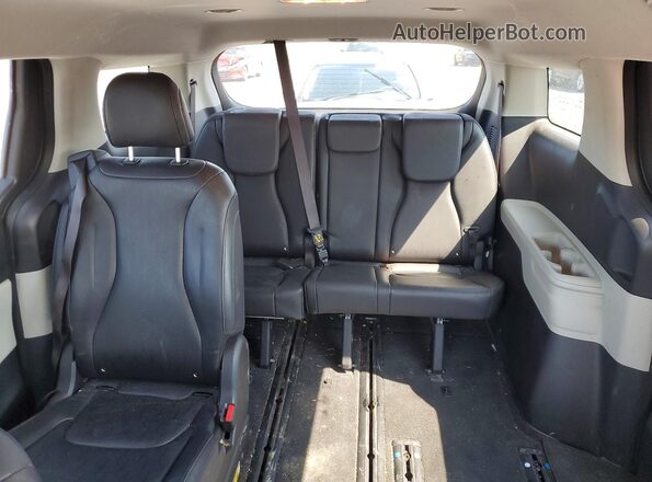 KNDNB4H39R6396607 2024 KIA CARNIVAL Blue Вид задніх сидінь