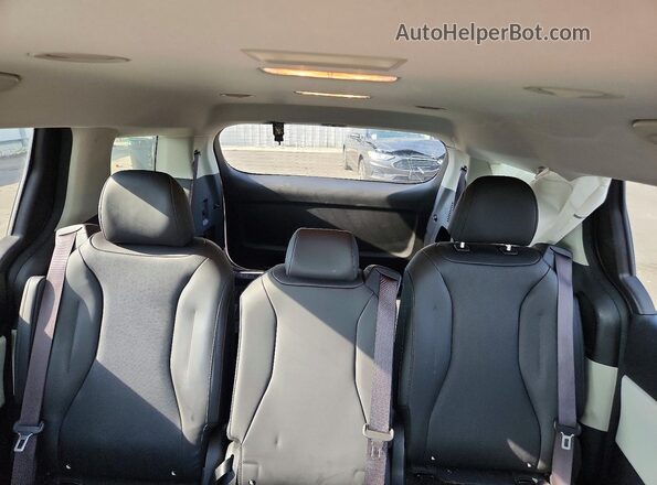 KNDNB4H3XN6189864 2022 KIA CARNIVAL Blue Widok tylnych siedzeń
