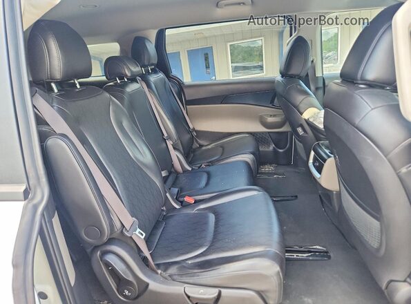 KNDNB5K38S6482091 2025 KIA CARNIVAL White Rear interior view