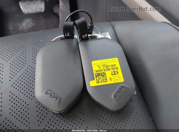 KNDNB5KA3T6161480 2026 KIA CARNIVAL MPV HYBRID Black Առջևի վահանակի տեսք