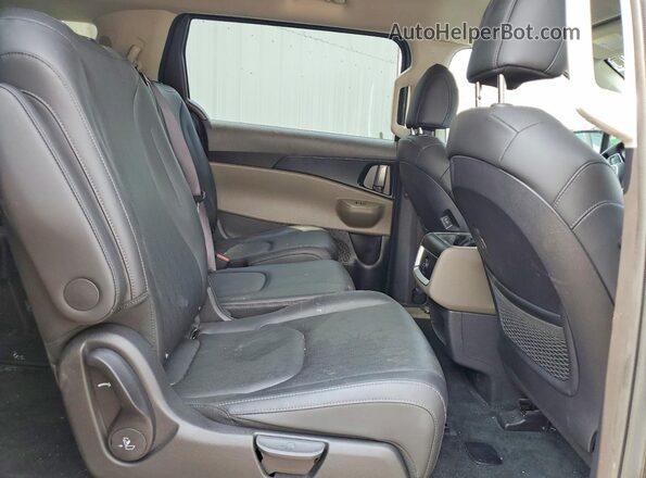 KNDNB5KA4T6150780 2026 KIA CARNIVAL Black Vista interior trasera