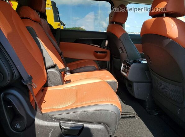 KNDNE5H34P6279155 2023 KIA CARNIVAL Gray Вид задніх сидінь