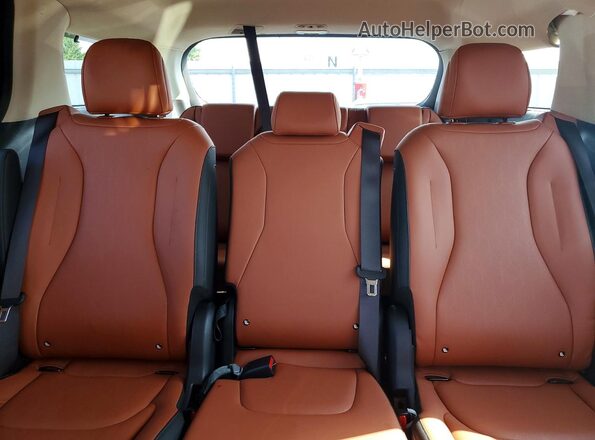 KNDNE5H37R6351985 2024 KIA CARNIVAL Black Rear seats view