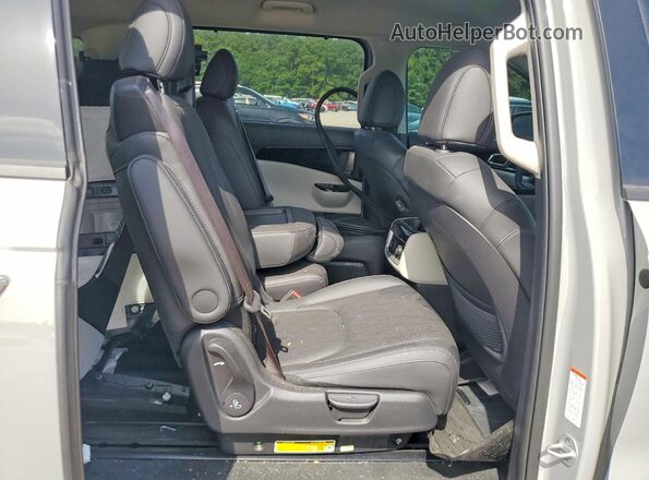 KNDNE5H3XR6350555 2024 KIA CARNIVAL Gray უკანა სალონის ხედი