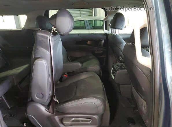 KNDNE5K30T6582677 2026 KIA CARNIVAL Синий Вид задних сидений
