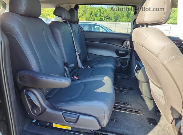 KNDNE5K37T6570980 2026 KIA CARNIVAL Black Vista interior trasera