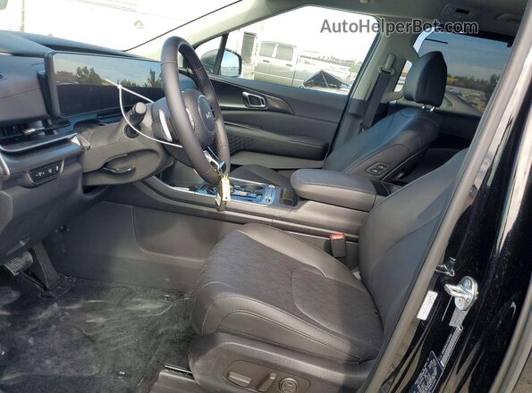 KNDNE5KA3T6131953 2026 KIA CARNIVAL Черный Вид салона спереди