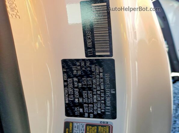 KNDNE5KA9T6144688 2026 KIA CARNIVAL White VIN sticker view