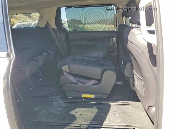 KNDNE5KA9T6144688 2026 KIA CARNIVAL White Rear interior view