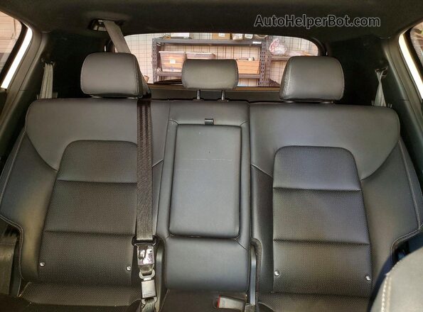 KNDP63AC2N7003147 2022 KIA SPORTAGE Белый Вид задних сидений