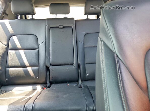 KNDP63AC6L7710829 2020 KIA SPORTAGE Black Rear seats view