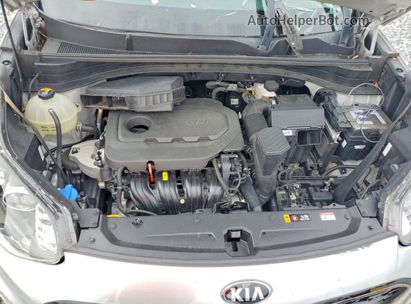 KNDP63AC8L7823617 2020 KIA SPORTAGE Silver Rear interior view