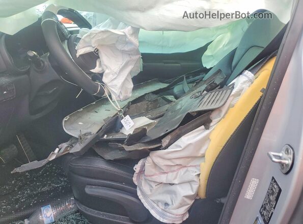 KNDP63AC8L7823617 2020 KIA SPORTAGE Silver Front interior view