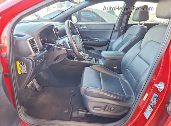 KNDP63ACXL7807676 2020 KIA SPORTAGE Красный Вид салона спереди