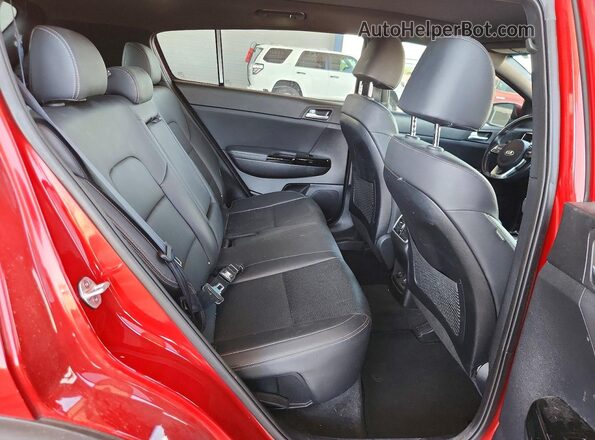 KNDP63ACXL7807676 2020 KIA SPORTAGE Красный Вид задней части салона