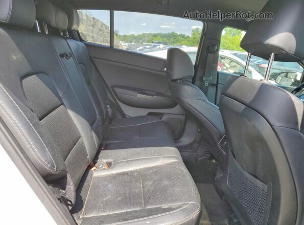 KNDP6CAC0L7772985 2020 KIA SPORTAGE White Սալոնի հետևի տեսք