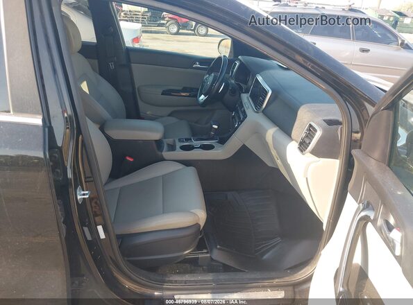 KNDP6CAC4L7664238 2020 KIA SPORTAGE Maroon Front interior view