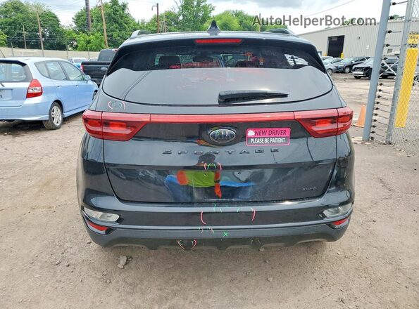 KNDP6CAC5N7975907 2022 KIA SPORTAGE Черный Вид сзади