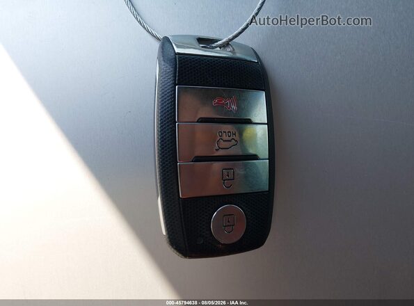 KNDP6CACXL7751710 2020 KIA SPORTAGE White Вид панелі приладів