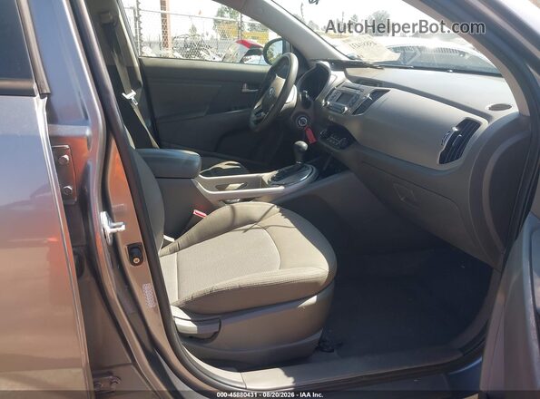 KNDPB3AC0G7839313 2016 KIA SPORTAGE Gray Vista interior delantera